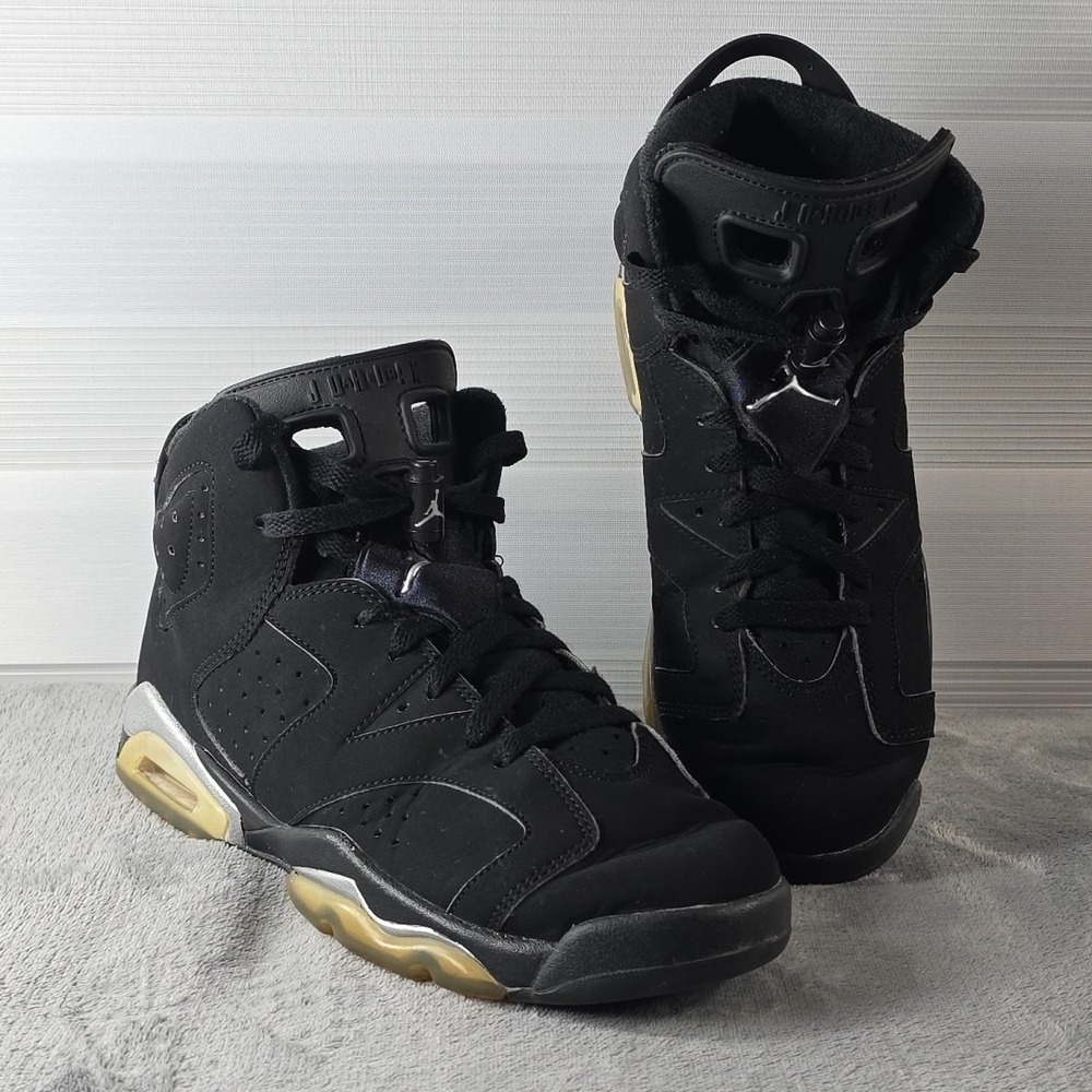 Size 7 (GS) - Jordan 6 Retro Mid Chrome - Picture 8 of 8
